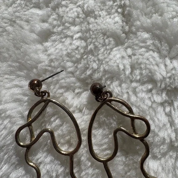 Gold Tone Abstract Female Body Silhouette Line Art Wire Drop Dangle Earrings - Picture 5 of 5